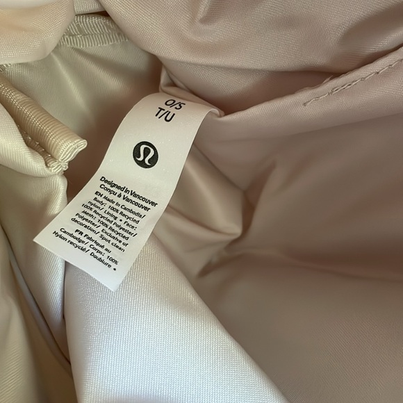 NWT Lululemon Fast Track Bag 2.0 9L - light ivory main image 6